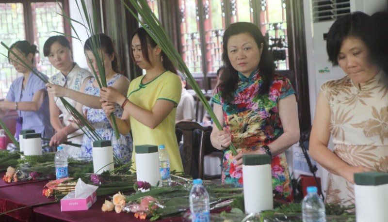 中国传统插花艺术科普知识讲座在古猗园举行(2)