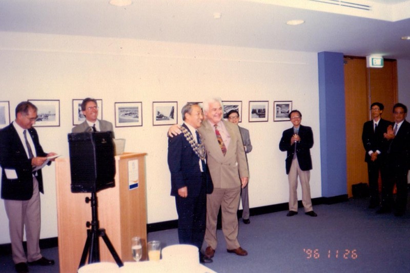澳大利亚Rockdale 市市长Peter Bryant先生为来访的中国公园协会代表团举行招待会(1996.11.)-2